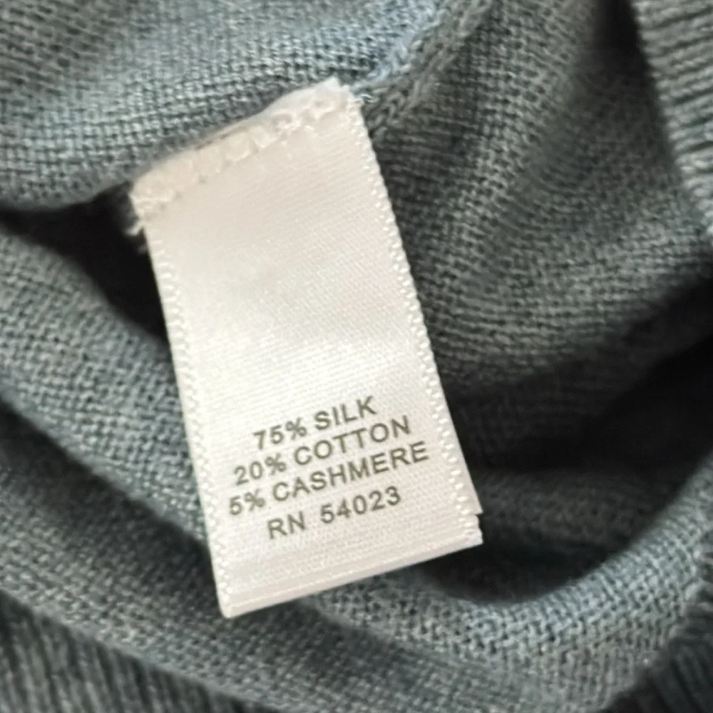 Banana Republic Sweater Mens Large Silk Cashmere V Neck Long Sleeve Gray Knit